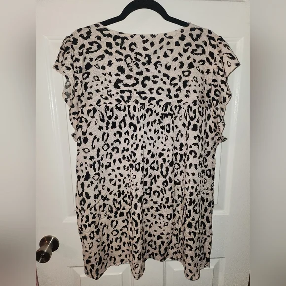 Savannah Jane Multicolor Floral Embroidered Leopard Blouse - Picture 4 of 4